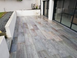 Sol carrelage sur plots pour terrasse extérieure